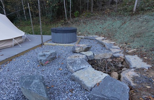 Waynesville RV Rental | Brand New! Camp #6 with Bathhouse