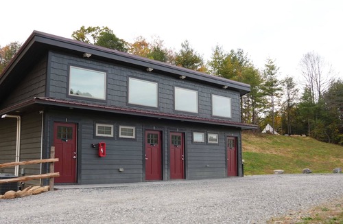 Waynesville RV Rental | Brand New! Camp #7 with Bathhouse