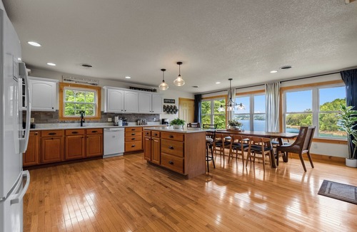 Sevierville Cabin | Brand New Lakefront Oasis: Private Dock & boat launch, Kayaks, Hot Tub