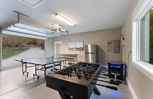 Mooresville House | Bridlewood Cove w/Beach, Gameroom, Hot Tub & Optional Boat Rental