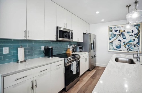 Madeira Beach Apartment | Bright & Beachy Luxury Condo