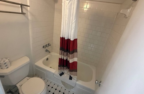 McDonough Hotel | Budget Inn
