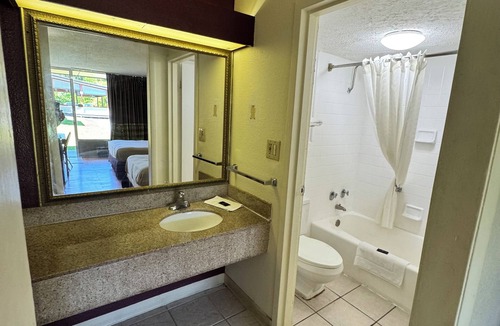 Phenix City Hotel | Budgetel Inn - Phenix City