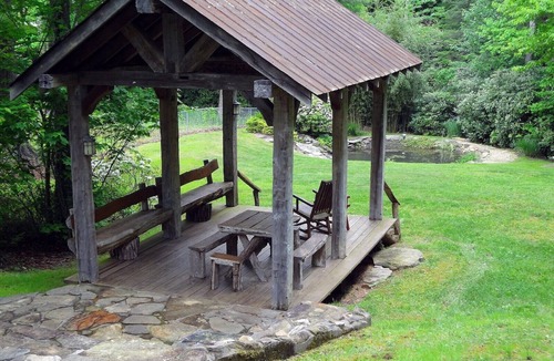 Lake Toxaway Cabin | Bunkhouse - Family Friendly Cabin - Close to Waterfalls