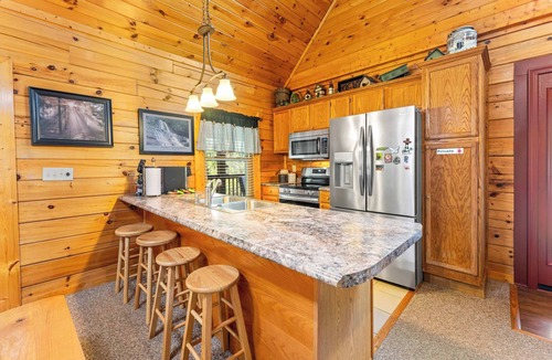 Sevierville House | Cabin Retreat - Private Hot Tub & Pool Table