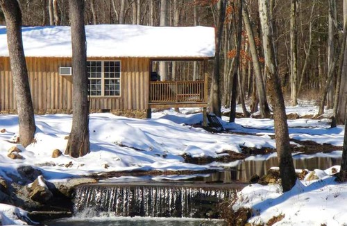 Joppa House | Cabin with Jacuzzi Tub for a Creekside Getaway near Guntersville Lake, Alabama