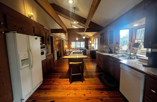 Saint Simons Island Cottage | Callaway Cottage nestled under moss draped oaks, pet friendly, across from park