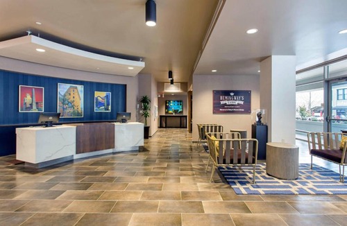 Downtown Asheville Hotel | Cambria Hotel Downtown Asheville