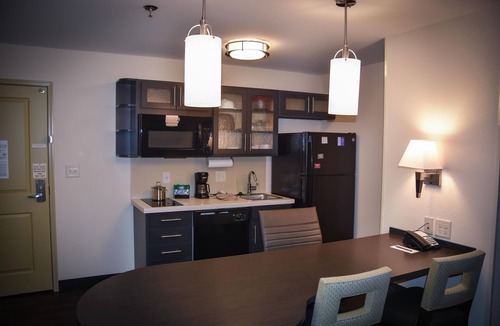Fortson Hotel | Candlewood Suites Columbus-Northeast by IHG