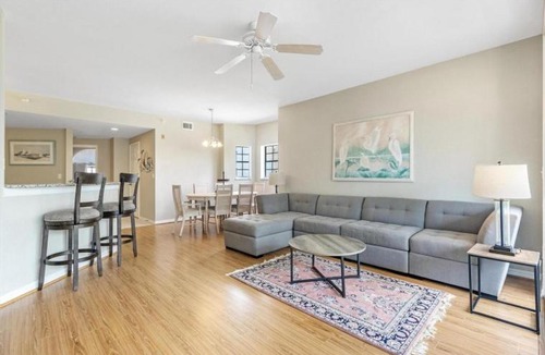 South Island Apartment | Captains Bay South 201