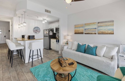 Sunnyside Condo | 💎 Carillon Inn 313. Beautiful Lake Front with Gulf Views! Discounts