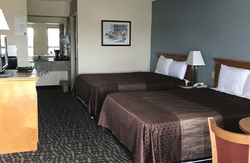 Mooresville Hotel | Carolina Inn & Suites of Lake Norman
