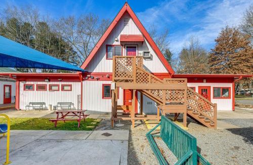 Waynesville Apartment | Cataloochee Adventure Hub w/Family-Friendly Perks