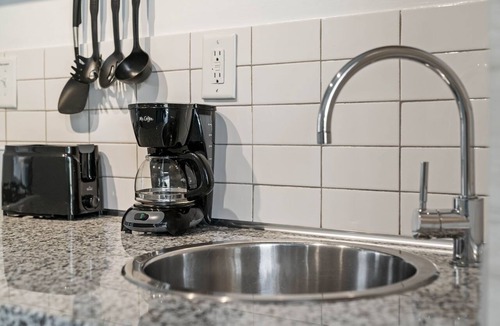 Ardmore Apartment | (CCC) World Cup Atlanta Studio Transit-Friendly Location