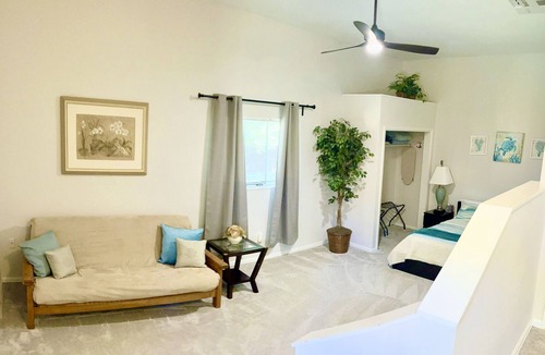 Panorama Heights House | Central Boulder Charming 2bdrm Suite! Nice Spacious Private & Large Backyard!