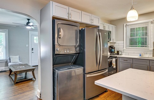 Wesley Heights House | Charlotte Duplex Close to Uptown and Sports