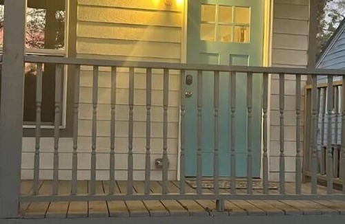 Covington House | Charming 1 bed 1 bath house short walk to square