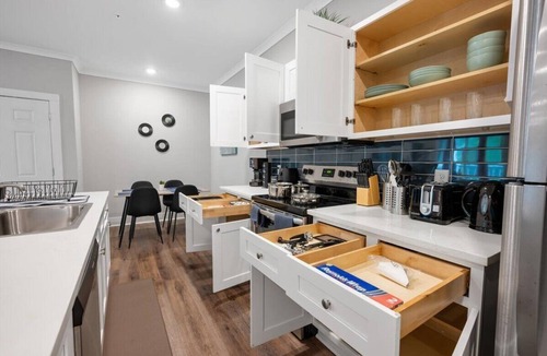 Port Wentworth Apartment | Charming 2-bedroom apartment with AC, WiFi in welcoming Port Wentworth