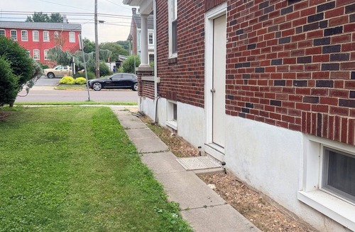 Robesonia Apartment | Charming 2-bedroom apartment in the heart of Robesonia