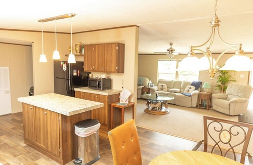 Alexander House | Charming 2-bedroom house with WiFi, AC in welcoming Weaverville