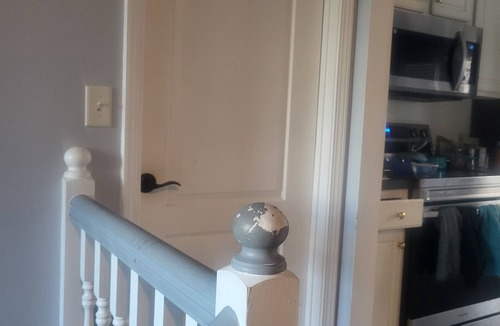 Ellenwood House | Charming 2-bedroom house with deck, WiFi, AC in Ellenwood