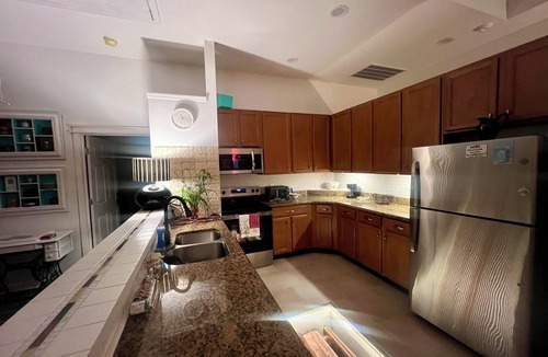 Macon House | Charming 3-bedroom house with yoga room in enchanting Macon