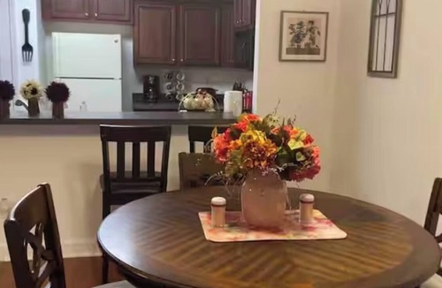 Morrow House | Charming 3-bedroom townhome in Morrow with AC, WiFi.