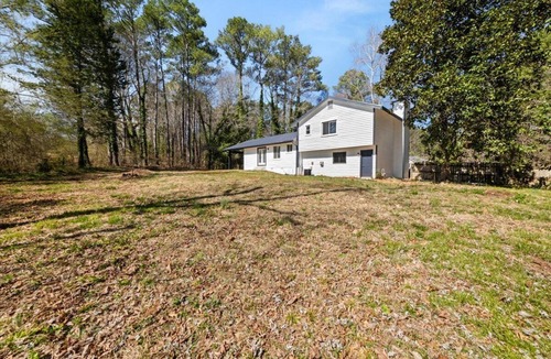 Stockbridge House | Charming 3-bedroom house with lovely views and serene landscape.