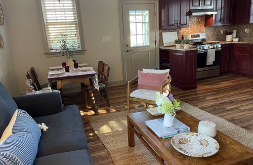 Kennett Square Cottage | Charming Carriage House in the Heart of Kennett