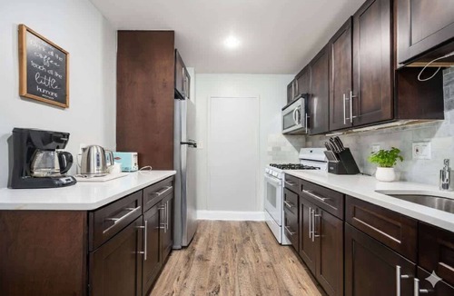 Downtown Atlanta Condo | Charming Condo with City Views