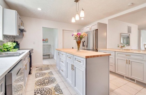 Harrison House | Charming Downtown Harrison Home