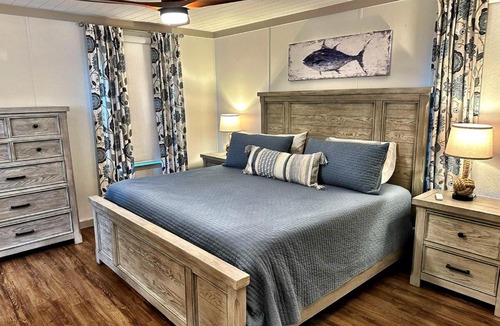 Milledgeville Apartment | Charming Lake Front Home and Pavilion