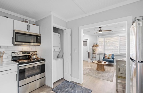 Polk Village Cottage | Charming Marsh Retreat near DT Beaufort, Restaurants, Stores, MCAS Military Base