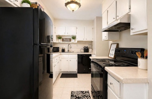 Powder Springs House | Charming Powder Springs 3BR – Near Marietta & ATL