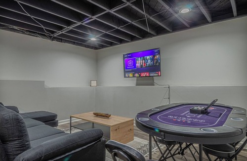 Columbus House | Charming Spacious Home with Game room