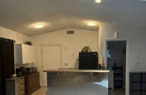 Murphys Corner Apartment | Charming studio in Everett perfect for a relaxing getaway