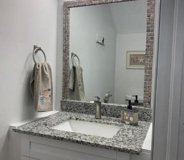 Iona Apartment | Cheerful 2 bedroom 1 and a half bathroom townhouse with pool