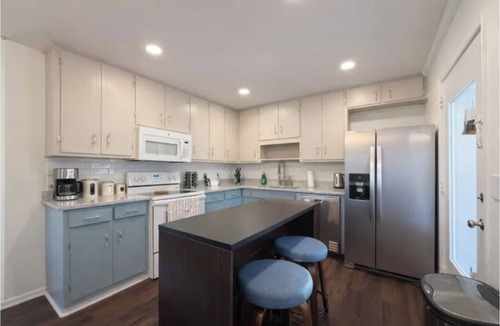 Columbus House | Chic Pool & Game Oasis Near Airport! Pets welcome