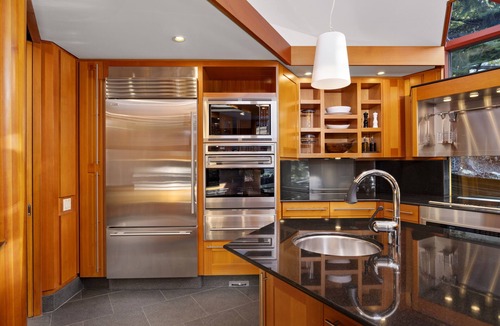 Bellingham House | Chuckanut Point Villa Luxury Waterfront Retreat | Sleeps 8 | Stunning Views