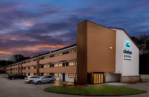 Town Center Hotel | Clarion Pointe Kennesaw Town Center