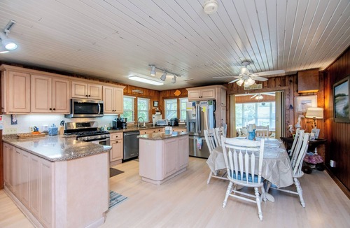 Edisto Island House | Classic on the St. Helena Sound w/Sunset Views: Screened Porch: Dolphin Sightings; Cable TV/WiFi