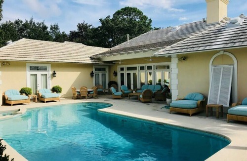 Sea Island House | Classic Sea Island Cottage with Pool and Minutes Walk to the Beach
