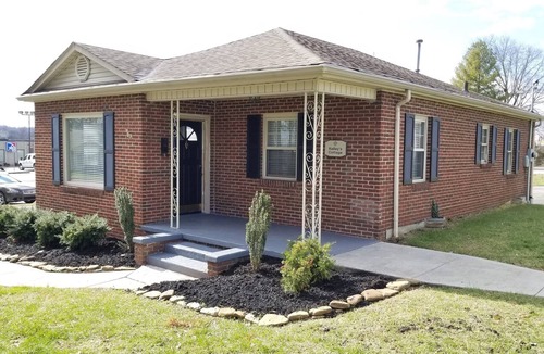 Morristown House | Clean & Safe Luxury. EV Charger.