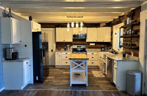 Maggie Valley House | Close to town, hot tub, motorcycle friendly