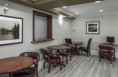 Edson Hotel | Coast Edson Hotel