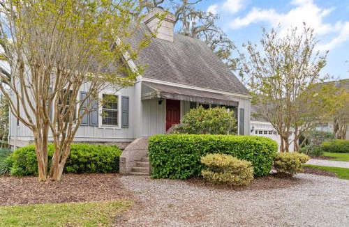 King City House | Coastal Cottage - 111 Mews Circle