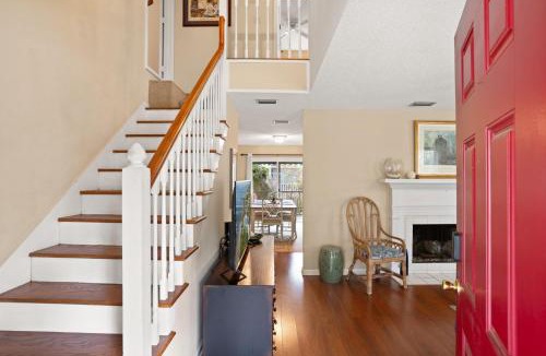 King City House | Coastal Cottage - 111 Mews Circle