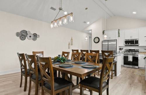 Gulfport House | Coastal Cruisers 1