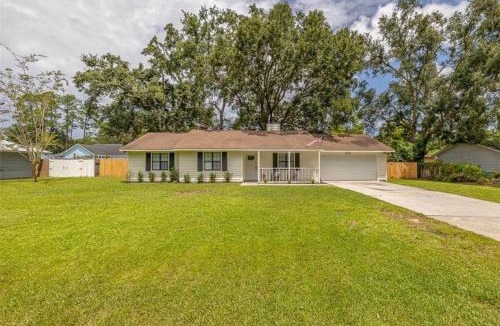 Saint Simons Island House | Coastal home near FLETC, I95, St Simons & Jekyll Island