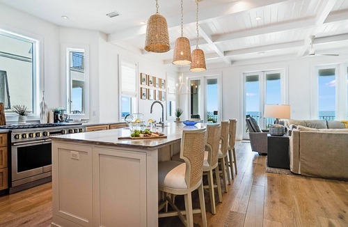 Sunnyside House | Coastal Living is an exquisite home sat directly on the beautiful beaches of Carillon.